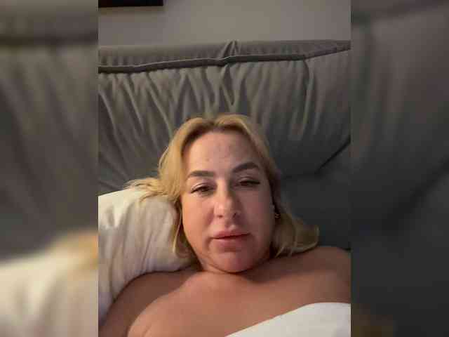Tina-Love webcam