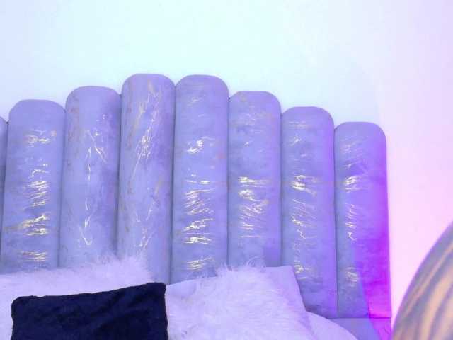 AlynAllen live cam on BongaCams