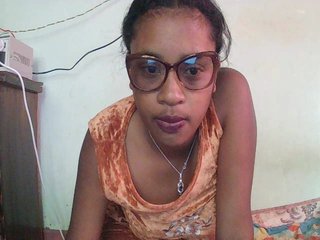 TriciaBella Porn Show