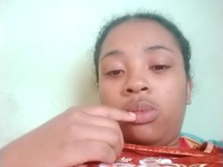 TriciaBella Porn Show