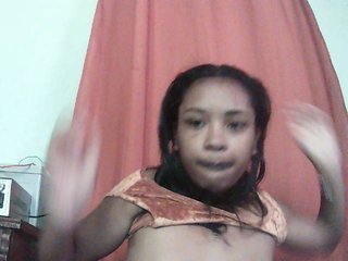 TriciaBella's Live Webcam
