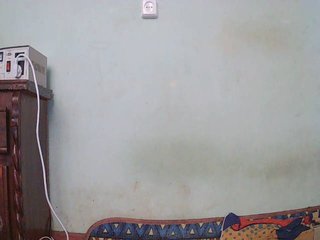 TriciaBella's Live Webcam