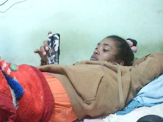 TriciaBella Porn Show