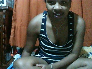 TriciaBella's Live Webcam