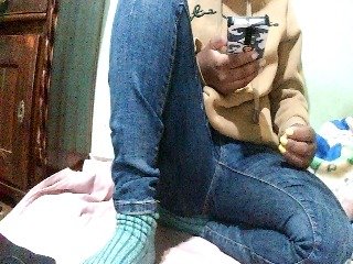 TriciaBella's Live Webcam