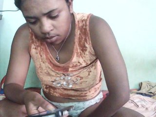 TriciaBella's Live Webcam