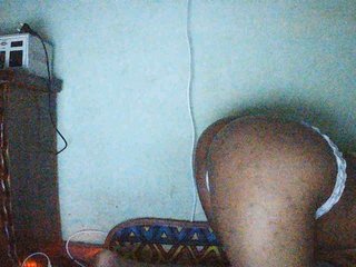 TriciaBella's Live Webcam