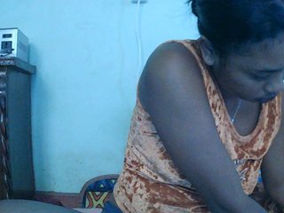 TriciaBella's Live Webcam