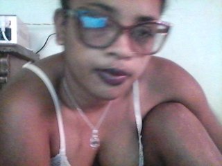 TriciaBella's Live Webcam