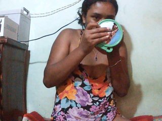 TriciaBella's Live Webcam