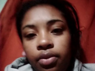 TriciaBella's Live Webcam
