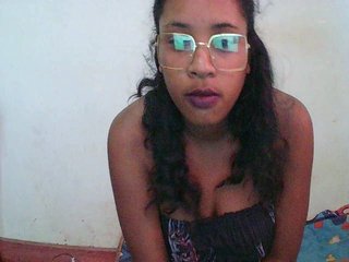 TriciaBella's Live Webcam