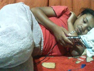 TriciaBella's Live Webcam