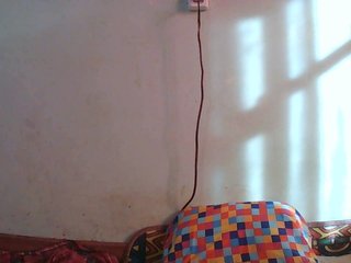 TriciaBella's Live Webcam