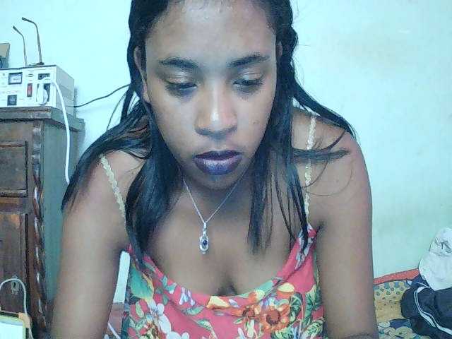 TriciaBella live cam on BongaCams