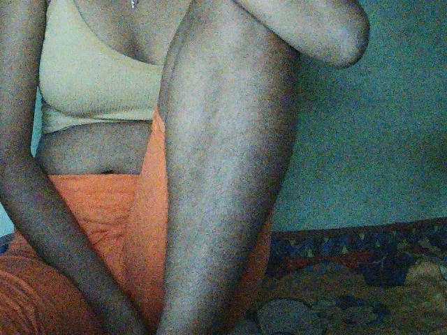 TriciaBella live cam on BongaCams