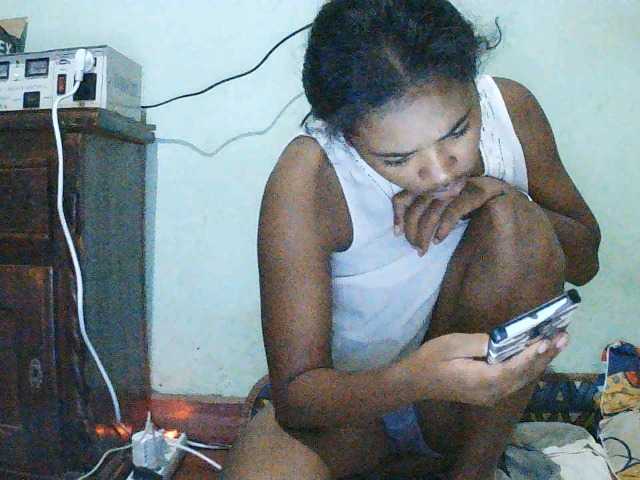 TriciaBella live cam on BongaCams