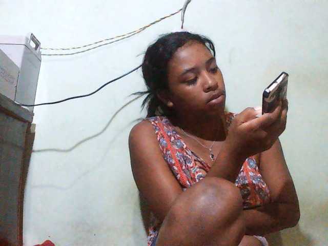 TriciaBella live cam on BongaCams