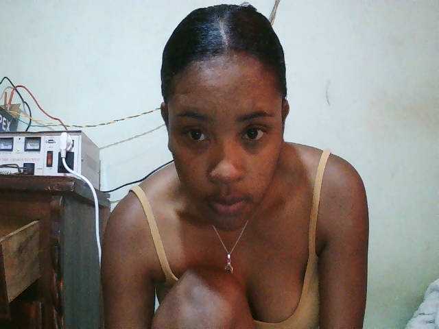 TriciaBella live cam on BongaCams
