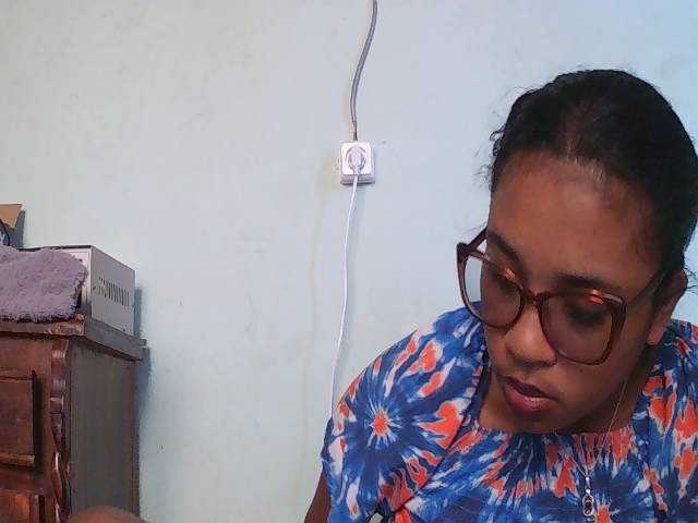 TriciaBella live cam on BongaCams