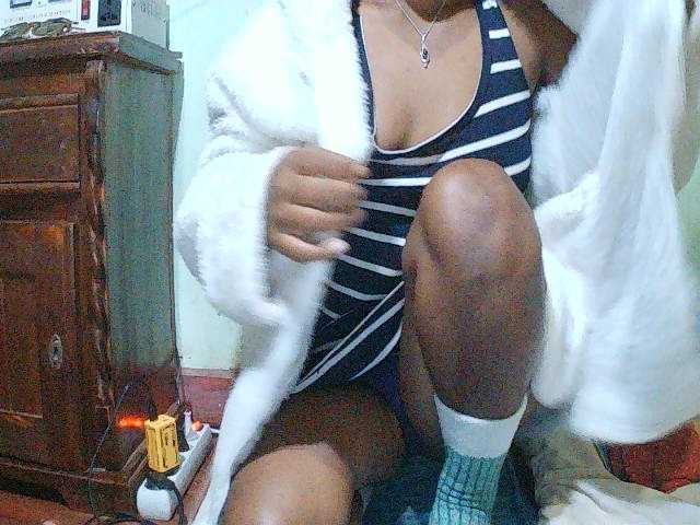 TriciaBella live cam on BongaCams