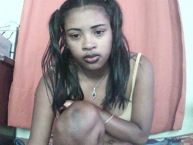 TriciaBella live cam on BongaCams