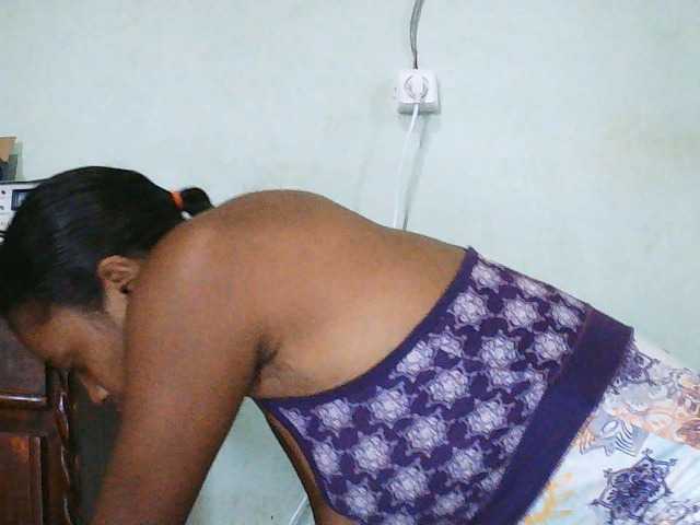 TriciaBella live cam on BongaCams