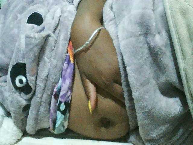 TriciaBella live cam on BongaCams