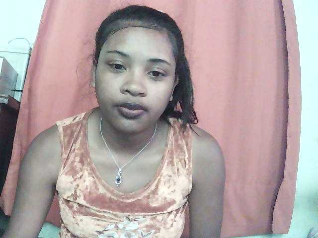TriciaBella live cam on BongaCams