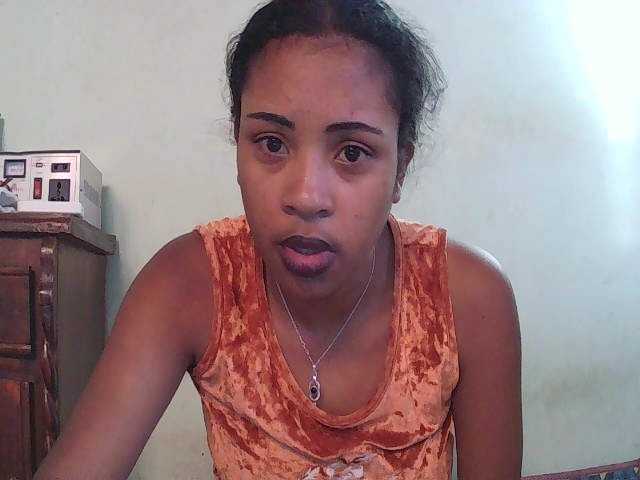TriciaBella webcam