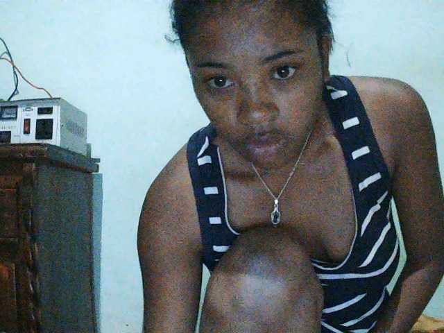 TriciaBella live cam on BongaCams