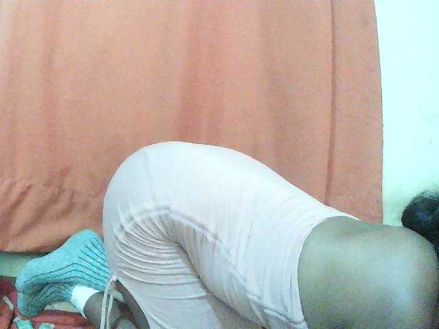 TriciaBella live cam on BongaCams