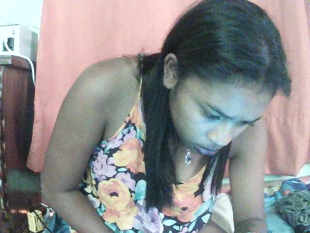 TriciaBella live cam on BongaCams