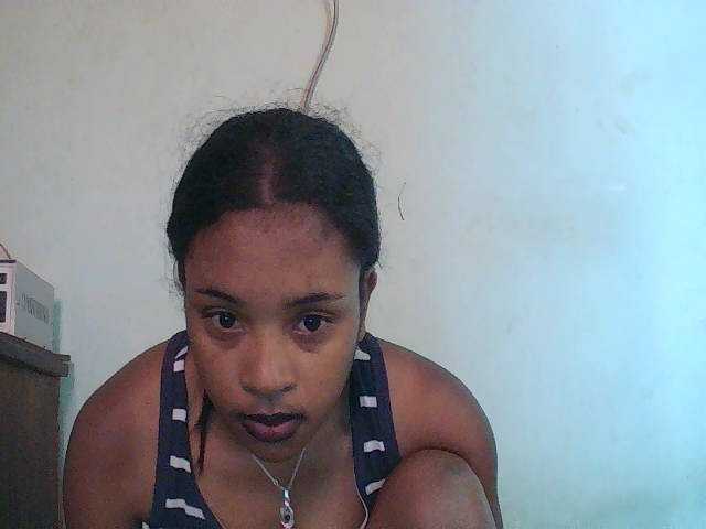 TriciaBella live cam on BongaCams
