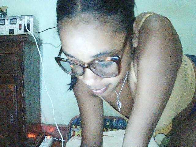 TriciaBella Live Cam on BongaCams
