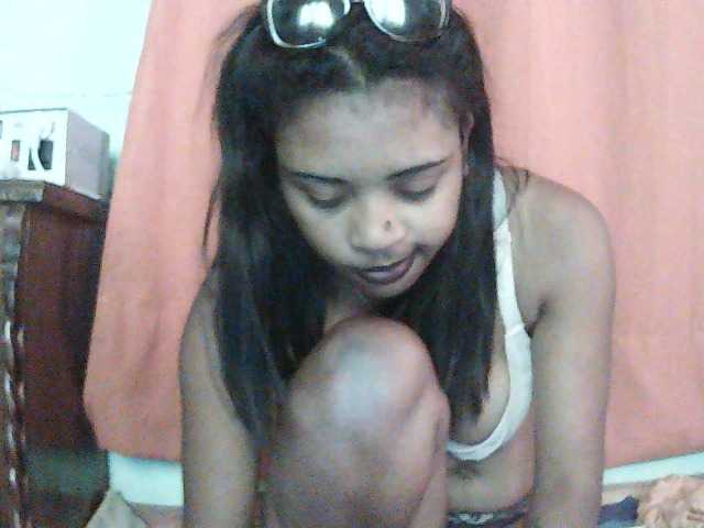 TriciaBella live cam on BongaCams
