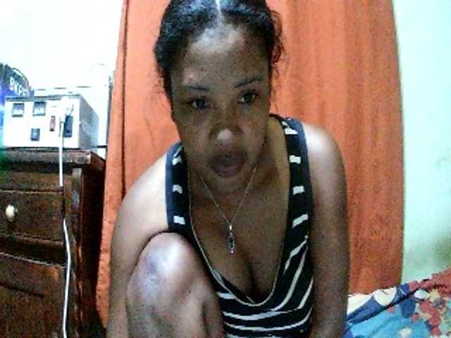 TriciaBella live cam on BongaCams