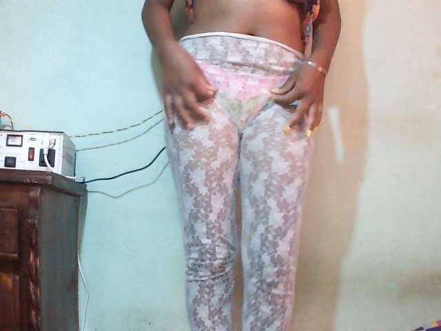 TriciaBella live cam on BongaCams