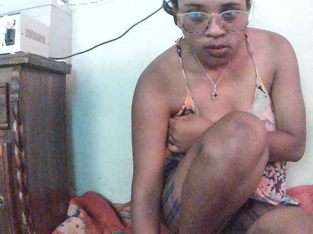 TriciaBella live cam on BongaCams