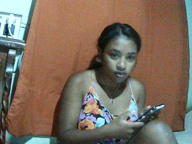 TriciaBella live cam on BongaCams