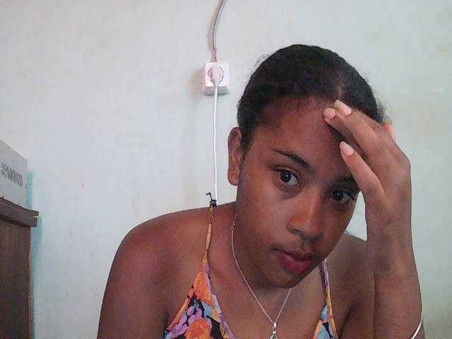 TriciaBella live cam on BongaCams