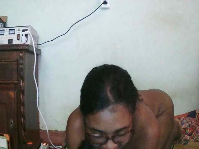 TriciaBella live cam on BongaCams