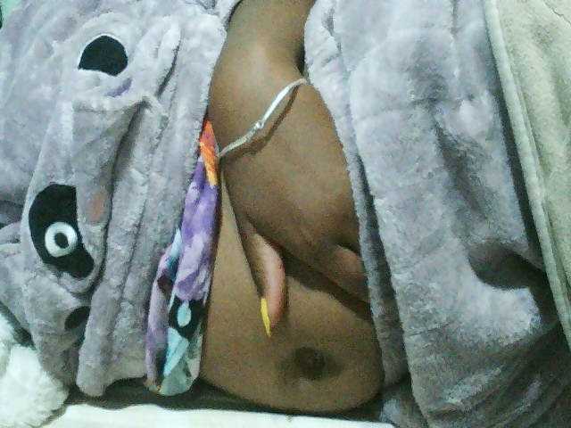 TriciaBella live cam on BongaCams