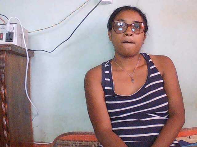 TriciaBella live cam on BongaCams