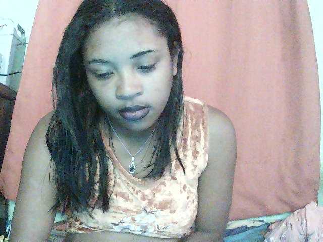 TriciaBella live cam on BongaCams