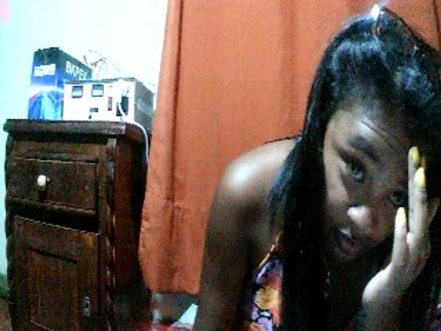 TriciaBella live cam on BongaCams