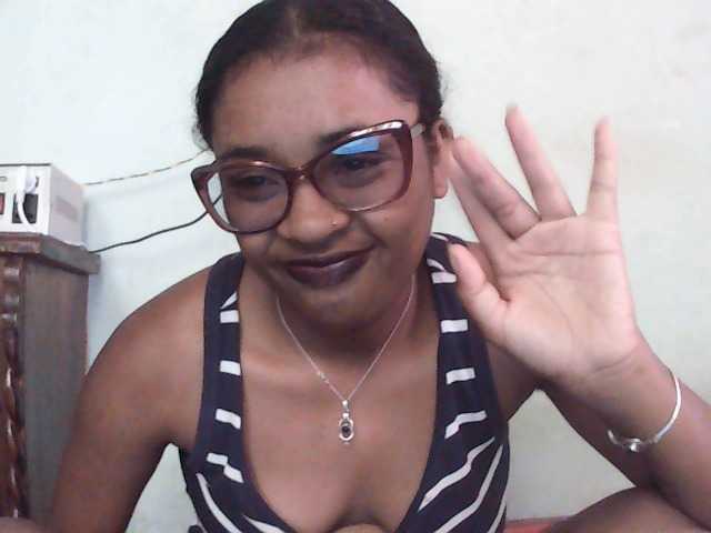 TriciaBella live cam on BongaCams