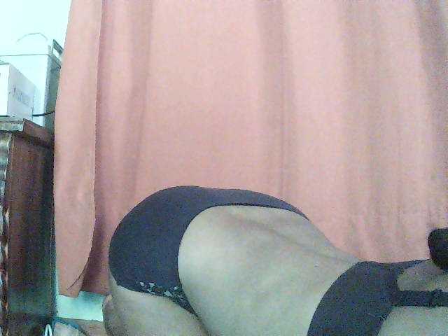 TriciaBella live cam on BongaCams