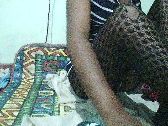 TriciaBella's BongaCams show and profile