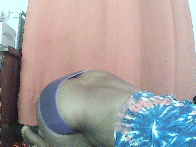 TriciaBella live cam on BongaCams